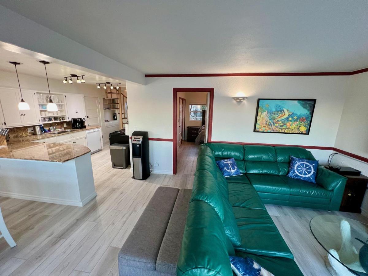 Catalina Two Bedroom View Home Авалон Екстериор снимка